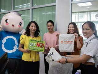คณะศิลปศาสตร์,ร่วมกิจกรรม,“เปลี่ยนแล้ว...มหาวิทยาลัยพะเยา,ร่วมกันรณรงค์ใช้ถุงผ้า,แก้วส่วนตัว,ลดขยะพลาสติก,รักษาสิ่งแวดล้อมและลดภาวะโลกร้อน”