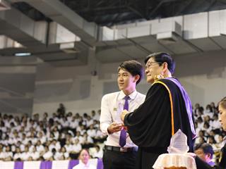 “กราบคุรุปูจา,ครูบาอาจารย์เจ้า”,พิธีไหว้ครู,มหาวิทยาลัยพะเยา,ประจำปีการศึกษา,2561,