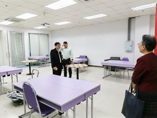 อธิการบดีมหาวิทยาลัยพะเยาลงพื้นที่ตรวจเยี่ยมการเตรียมความพร้อม,ในการแสดงวิสัยทัศน์และตอบข้อซักถามผู้ได้รับการเสนอชื่อเป็นผู้สมควรดำรงตำแหน่งอธิการบดีมหาวิทยาลัยพะเยา