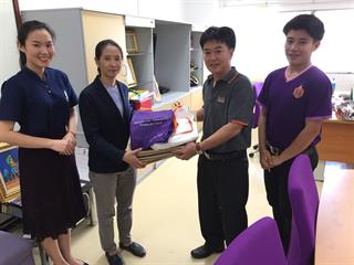 กองบริการการศึกษา,และกองบริหารงานวิจัยฯ,มหาวิทยาลัยพะเยา,บริจาคถุงผ้า,120,ถุง,ให้โครงการยืม-คืน,ถุงผ้าสำหรับน้องๆ,หนึ่งในกิจกรรมลดขยะพลาสติกแบบครั้งเดียวทิ้ง