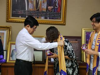 มหาวิทยาลัยพะเยา,ต้อนรับ,คุณนุ่น,ศิรพันธ์,และ,คุณท็อป,พิพัฒน์,นำทีม,ECOLIFE,Application,ลดการใช้พลาสติกในมหาวิทยาลัยพะเยา