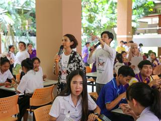 มหาวิทยาลัยพะเยา,ต้อนรับ,คุณนุ่น,ศิรพันธ์,และ,คุณท็อป,พิพัฒน์,นำทีม,ECOLIFE,Application,ลดการใช้พลาสติกในมหาวิทยาลัยพะเยา