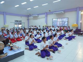สาขาวิชาศิลปะการแสดง,คณะสถาปัตยกรรมศาสตร์และศิลปกรรมศาสตร์,มหาวิทยาลัยพะเยา,จัดพิธีไหว้ครูและครอบครูนาฏศิลป์ไทย