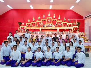 สาขาวิชาศิลปะการแสดง,คณะสถาปัตยกรรมศาสตร์และศิลปกรรมศาสตร์,มหาวิทยาลัยพะเยา,จัดพิธีไหว้ครูและครอบครูนาฏศิลป์ไทย
