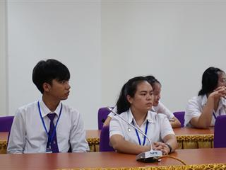 คณาจารย์และนิสิต,ชั้นปี,ที่,1,สาขาการจัดการสื่อสาร,คณะวิทยาการจัดการและสารสนเทศศาสตร์,,เรียนรู้การใช้บริการสารสนเทศ