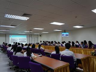 คณาจารย์และนิสิต,ชั้นปี,ที่,1,สาขาการจัดการสื่อสาร,คณะวิทยาการจัดการและสารสนเทศศาสตร์,,เรียนรู้การใช้บริการสารสนเทศ