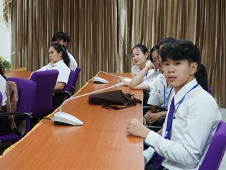 คณาจารย์และนิสิต,ชั้นปี,ที่,1,สาขาการจัดการสื่อสาร,คณะวิทยาการจัดการและสารสนเทศศาสตร์,,เรียนรู้การใช้บริการสารสนเทศ
