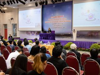 คณะศิลปศาสตร์,เข้าร่วมงานแสดงวิสัยทัศน์ของผู้ตอบรับการทาบทามเข้ารับการสรรหาผู้ดำรงตำแหน่งอธิการบดี,มหาวิทยาลัยพะเยา