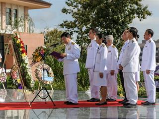 อธิการบดี,ม.พะเยา,นำทีมวางพวงมาลา,‘วันมหิดล’,ถวายราชสักการะ,,น้อมรำลึกพระมหากรุณาธิคุณ,พระบิดาแห่งการแพทย์แผนปัจจุบันของไทย