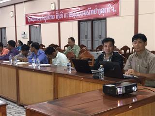 คณะเกษตรศาสตร์และทรัพยากรธรรมชาติ,,ดำเนินการโครงการบริการวิชาการ,เรื่อง,อบรมเชิงปฏิบัติการปรับปรุงพันธุ์โคเนื้อคุณภาพโดยวิธีผสมเทียมโค,ให้กับบุคลากรแขวงอุดมไชย,