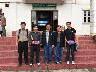 คณะเกษตรศาสตร์และทรัพยากรธรรมชาติ,,ดำเนินการโครงการบริการวิชาการ,เรื่อง,อบรมเชิงปฏิบัติการปรับปรุงพันธุ์โคเนื้อคุณภาพโดยวิธีผสมเทียมโค,ให้กับบุคลากรแขวงอุดมไชย,