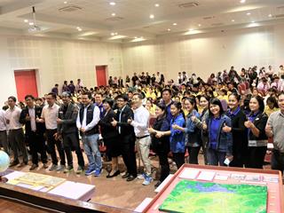 สาขาวิชาภูมิสารสนเทศศาสตร์,คณะเทคโนโลยีสารสนเทศและการสื่อสาร,มหาวิทยาลัยพะเยา,,จัดเสวนา,“บทบาทของภูมิศาสตร์,และภูมิสารสนเทศ,ในการขับเคลื่อนประเทศไทยในยุค,4.0”
