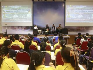 สาขาวิชาภูมิสารสนเทศศาสตร์,คณะเทคโนโลยีสารสนเทศและการสื่อสาร,มหาวิทยาลัยพะเยา,,จัดเสวนา,“บทบาทของภูมิศาสตร์,และภูมิสารสนเทศ,ในการขับเคลื่อนประเทศไทยในยุค,4.0”