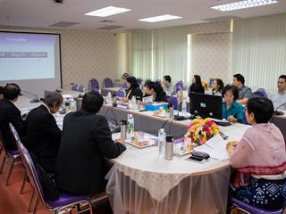 คณะศิลปศาสตร์,มหาวิทยาลัยพะเยา,ให้การต้อนรับคณะกรรมการประเมินครูผู้สมควรได้รับพระราชทานรางวัลสมเด็จเจ้าฟ้ามหาจักรี,ในส่วนของสำนักงานเลขาธิการคุรุสภา,ครั้งที่,3,ปี,พ.ศ.,2562