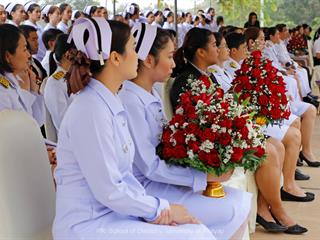 คณะทันตแพทยศาสตร์,น้อมสำนึกในพระมหากรุณาธิคุณต่อสมเด็จพระศรีนครินทราบรมราชชนนี