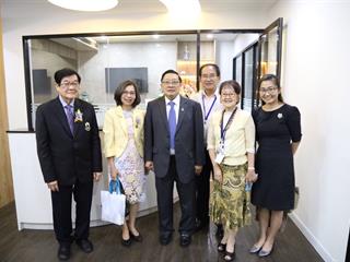ขอแสดงความยินดี,กับ,ศาสตราจารย์พิเศษ,เภสัชกร,ดร.มณฑล,สงวนเสริมศรี,อธิการบดีมหาวิทยาลัยพะเยา,เข้ารับมอบโล่เกียรติยศ,ศิษย์เก่าดีเด่น,ประจำปี,2561,คณะวิทยาศาสตร์,มหาวิทยาลัยมหิดล,เนื่องในโอกาสครบรอบ,60,ปี,คณะวิทยาศาสตร์,มหาวิทยาลัยมหิดล