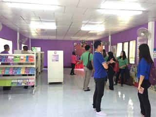 คณะศิลปศาสตร์,และบุคลากรศูนย์บรรณสารและสื่อการศึกษา,มหาวิทยาลัยพะเยา,,ประชุมเตรียมความพร้อมดำเนินโครงการ,“ปันรักห้องสมุดเพื่อการเรียนรู้,ปี,4”