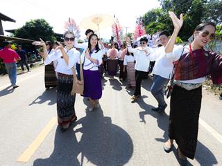 มหาวิทยาลัยพะเยา,ทำบุญถวายผ้ากฐินมหาวิทยาลัยพะเยา,ประจำปี,2561,ณ,วัดบ้านโซ้,จ.พะเยา