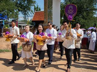 คณะศิลปศาสตร์,ร่วมทำบุญถวายผ้ากฐินมหาวิทยาลัยพะเยา,ประจำปี,2561,ณ,วัดบ้านโซ้,จ.พะเยา