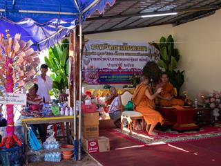 คณะศิลปศาสตร์,ร่วมทำบุญถวายผ้ากฐินมหาวิทยาลัยพะเยา,ประจำปี,2561,ณ,วัดบ้านโซ้,จ.พะเยา