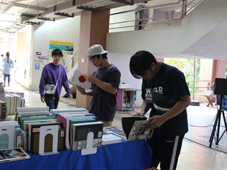 บรรยากาศงานตลาดนัดหนังสือ,(BOOK,FAIR,2018)