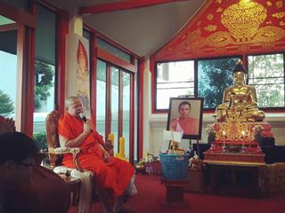 คณะรัฐศาสตร์และสังคมศาสตร์,มหาวิทยาลัยพะเยา,ร่วมประเพณีตักบาตรเทโวโรหณะ,เนื่องในวันมหาปวารณาออกพรรษา,ประจำปี,2561