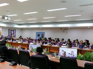 มหาวิทยาลัยพะเยา,จัดพิธีส่งและรับมอบงานในหน้าที่,ตำแหน่งอธิการบดี,มหาวิทยาลัยพะเยา,ระหว่าง,ศาสตราจารย์พิเศษ,ดร.มณฑล,สงวนเสริมศรี,และ,รองศาสตราจารย์,ดร.สุภกร,พงศบางโพธิ์