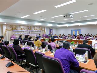 มหาวิทยาลัยพะเยา,จัดพิธีส่งและรับมอบงานในหน้าที่,ตำแหน่งอธิการบดี,มหาวิทยาลัยพะเยา,ระหว่าง,ศาสตราจารย์พิเศษ,ดร.มณฑล,สงวนเสริมศรี,และ,รองศาสตราจารย์,ดร.สุภกร,พงศบางโพธิ์