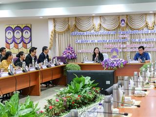 มหาวิทยาลัยพะเยา,จัดพิธีส่งและรับมอบงานในหน้าที่,ตำแหน่งอธิการบดี,มหาวิทยาลัยพะเยา,ระหว่าง,ศาสตราจารย์พิเศษ,ดร.มณฑล,สงวนเสริมศรี,และ,รองศาสตราจารย์,ดร.สุภกร,พงศบางโพธิ์