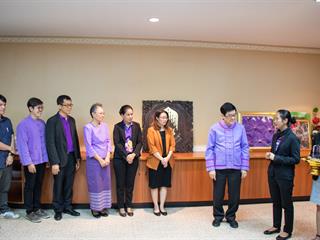 คณะศิลปศาสตร์,เข้ารับมอบโล่ประกาศเกียรติคุณ,หน่วยงานที่มีส่วนร่วมในการดำเนินโครงการ,,,,,,,,,,,,,,,,,,,,,,,,,,,,,,,,,,,,,มหาวิทยาลัยสีเขียว,(UP,Green,Heart),ดีเด่น,ระดับคณะ