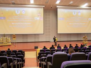 นิสิตสาขาวิชาภาษาไทย,คณะศิลปศาสตร์,มหาวิทยาลัยพะเยา,เข้าสู่รอบ,“ชิงชนะเลิศ”ระดับประเทศ,,การประกวด,“สุนทรพจน์อุดมศึกษา,เฉลิมพระเกียรติ,พระบรมราชจักรีวงศ์,ประจำปี,2561”,,ชิงถ้วยพระราชทานสมเด็จพระเจ้าอยู่หัว,มหาวชิราลงกรณ์,บดินทรเทพยวรางกูร
