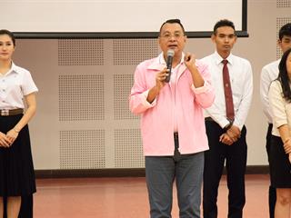 นิสิตสาขาวิชาภาษาไทย,คณะศิลปศาสตร์,มหาวิทยาลัยพะเยา,เข้าสู่รอบ,“ชิงชนะเลิศ”ระดับประเทศ,,การประกวด,“สุนทรพจน์อุดมศึกษา,เฉลิมพระเกียรติ,พระบรมราชจักรีวงศ์,ประจำปี,2561”,,ชิงถ้วยพระราชทานสมเด็จพระเจ้าอยู่หัว,มหาวชิราลงกรณ์,บดินทรเทพยวรางกูร