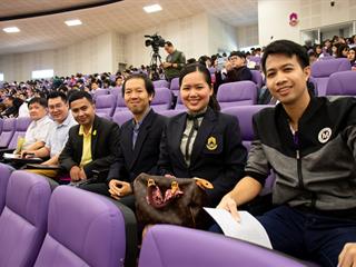 นิสิตสาขาวิชาภาษาไทย,คณะศิลปศาสตร์,มหาวิทยาลัยพะเยา,เข้าสู่รอบ,“ชิงชนะเลิศ”ระดับประเทศ,,การประกวด,“สุนทรพจน์อุดมศึกษา,เฉลิมพระเกียรติ,พระบรมราชจักรีวงศ์,ประจำปี,2561”,,ชิงถ้วยพระราชทานสมเด็จพระเจ้าอยู่หัว,มหาวชิราลงกรณ์,บดินทรเทพยวรางกูร