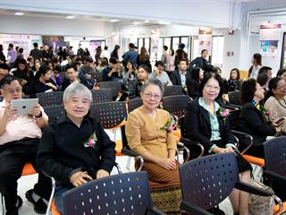 คณะศิลปศาสตร์,เข้าร่วมนิทรรศการ,UP,INNOVATIVE,STARTUP,SPACE,&,GSB,INNOVATIVE,CLUB,และนำเสนอผลงาน,3,Applications,และ,3,Booklets,เพื่อการศึกษาและเรียนรู้ทางภาษา,,ณ,อุทยานวิทยาศาสตร์,(UP,SPARK),มหาวิทยาลัยพะเยา