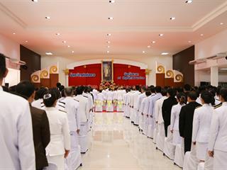 มหาวิทยาลัยพะเยา,วางพานพุ่มดอกไม้สด,เนื่องใน,“วันพระบิดาแห่งฝนหลวง”ประจำปี,2561,น้อมรำลึกในพระมหากรุณาธิคุณของ,พระบาทสมเด็จพระปรมินทรมหาภูมิพลอดุลยเดช,บรมนาถบพิตร,ณ,ศาลาประชาคม,จังหวัดพะเยา