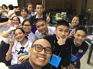 “สร้างเด็กดี,ปั้นเด็กเก่ง,เรียนรู้ชุมชน”,โรงเรียนสาธิตมหาวิทยาลัยพะเยา,ฝ่ายกิจการนักเรียน,นำนักเรียนองค์การนักเรียน,ปีการศึกษา,2561,ร่วมกิจกรรมค่ายพัฒนาศักยภาพเยาวชนรุ่นใหม่ใส่ใจท้องถิ่น