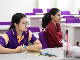 ศูนย์ภาษาคณะศิลปศาสตร์,มหาวิทยาลัยพะเยา,จัดห้องเรียนพิเศษ,“Survival,English,ภาษาอังกฤษเพื่อใช้ในชีวิตประจำวัน”