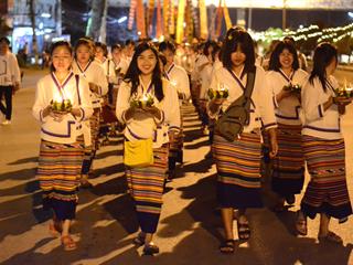 คณะวิทยาการจัดการและสารสนเทศศาสตร์,มหาวิทยาลัยพะเยา,จัดโครงการทำนุบำรุงศิลปวัฒนธรรม,ลอยกระทง,ณ,ลานวัฒนธรรมลำน้ำร่องช้าง,อำเภอดอกคำใต้,ร่วมกับองค์การบริหารส่วนตำบลดอกคำใต้