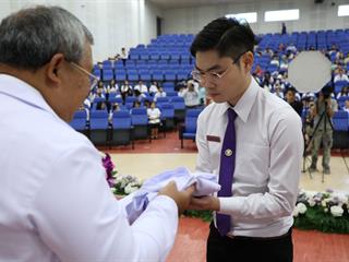 พิธีมอบเสื้อกาวน์นิสิตทันตแพทย์,รุ่นที่,2,