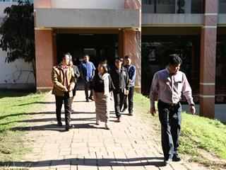 รักษาการแทนอธิการบดี,พร้อมคณะผู้บริหาร,ลงพื้นที่ตรวจโรงอาหาร,เพื่อสำรวจความเรียบร้อย,พร้อมเตรียมปรับปรุงภูมิทัศน์ให้สวยงามน่าอยู่ยิ่งขึ้น