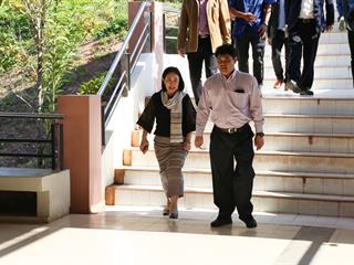 รักษาการแทนอธิการบดี,พร้อมคณะผู้บริหาร,ลงพื้นที่ตรวจโรงอาหาร,เพื่อสำรวจความเรียบร้อย,พร้อมเตรียมปรับปรุงภูมิทัศน์ให้สวยงามน่าอยู่ยิ่งขึ้น