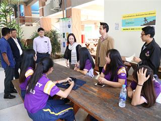 รักษาการแทนอธิการบดี,พร้อมคณะผู้บริหาร,ลงพื้นที่ตรวจโรงอาหาร,เพื่อสำรวจความเรียบร้อย,พร้อมเตรียมปรับปรุงภูมิทัศน์ให้สวยงามน่าอยู่ยิ่งขึ้น