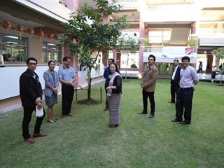 รักษาการแทนอธิการบดี,พร้อมคณะผู้บริหาร,ลงพื้นที่ตรวจโรงอาหาร,เพื่อสำรวจความเรียบร้อย,พร้อมเตรียมปรับปรุงภูมิทัศน์ให้สวยงามน่าอยู่ยิ่งขึ้น