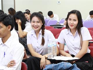 คณะรัฐศาสตร์และสังคมศาสตร์,มหาวิทยาลัยพะเยา,ดำเนินโครงการฝึกประสบการณ์วิชาชีพสำหรับนักพัฒนา-นักปกครอง,(กิจกรรมที่,1,การอบรมทักษะการสื่อสารและการพัฒนาบุคลิกภาพเพื่อการปฏิบัติงานอย่างมีประสิทธิภาพ)