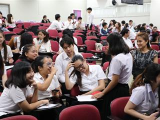 คณะรัฐศาสตร์และสังคมศาสตร์,มหาวิทยาลัยพะเยา,ดำเนินโครงการฝึกประสบการณ์วิชาชีพสำหรับนักพัฒนา-นักปกครอง,(กิจกรรมที่,1,การอบรมทักษะการสื่อสารและการพัฒนาบุคลิกภาพเพื่อการปฏิบัติงานอย่างมีประสิทธิภาพ)