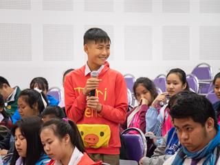 คณะศิลปศาสตร์,ร่วมกับ,ศูนย์สังคีตศิลป์,ธนาคารกรุงเทพ,และ,สมาคมนักเขียนแห่งประเทศไทย,,จัดโครงการสร้างสรรค์วรรณศิลป์,“กวีปากกาทอง”,ประจำปี,พ.ศ.,2561,,ณ,ห้อง,CE14206,คณะศิลปศาสตร์,มหาวิทยาลัยพะเยา