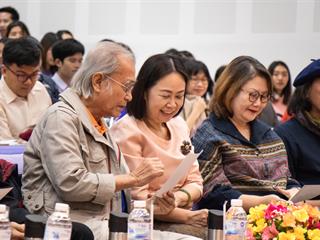 คณะศิลปศาสตร์,ร่วมกับ,ศูนย์สังคีตศิลป์,ธนาคารกรุงเทพ,และ,สมาคมนักเขียนแห่งประเทศไทย,,จัดโครงการสร้างสรรค์วรรณศิลป์,“กวีปากกาทอง”,ประจำปี,พ.ศ.,2561,,ณ,ห้อง,CE14206,คณะศิลปศาสตร์,มหาวิทยาลัยพะเยา