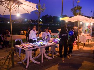 คณะศิลปศาสตร์,คณะรัฐศาสตร์และสังคมศาสตร์,และวิทยาลัยการศึกษา,ร่วมจัดงาน,“สืบสานตำนานแห่งสายนที,ประเพณียี่เป็ง,2561”,ณ,ถนนศรีโคมคำ,มหาวิทยาลัยพะเยา