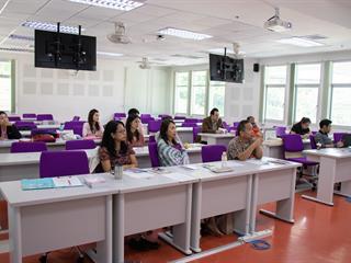 คณะศิลปศาสตร์,จัดโครงการแลกเปลี่ยนเรียนรู้เกี่ยวกับการวิจัย,หลักสูตร,ศศ.ม.,(ภาษาอังกฤษ),และหลักสูตร,ศศ.ด.,(ภาษาอังกฤษ)