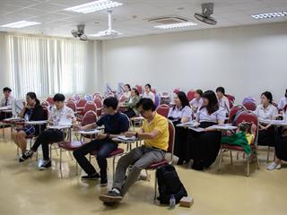 สาขาวิชาภาษาจีน,คณะศิลปศาสตร์,มหาวิทยาลัยพะเยา,จัดกิจกรรม,นำเสนอผลงานนิสิตชั้นปีที่,3,ในรายวิชาระเบียบวิธีวิจัย,รหัสวิชา,142398